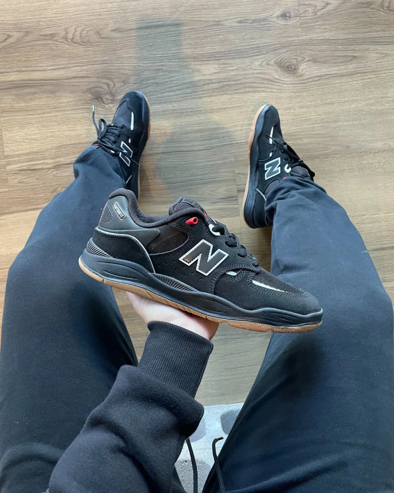 New Balance Tiago Lemos 1010 Preto Branco Vermelho