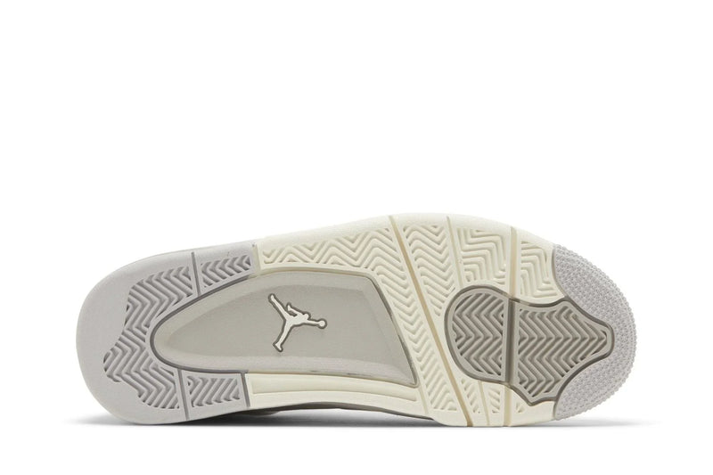 Air Jordan 4 Frozen Moments Cinza