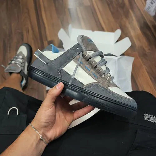 Tesla Coil Grey Blue UV